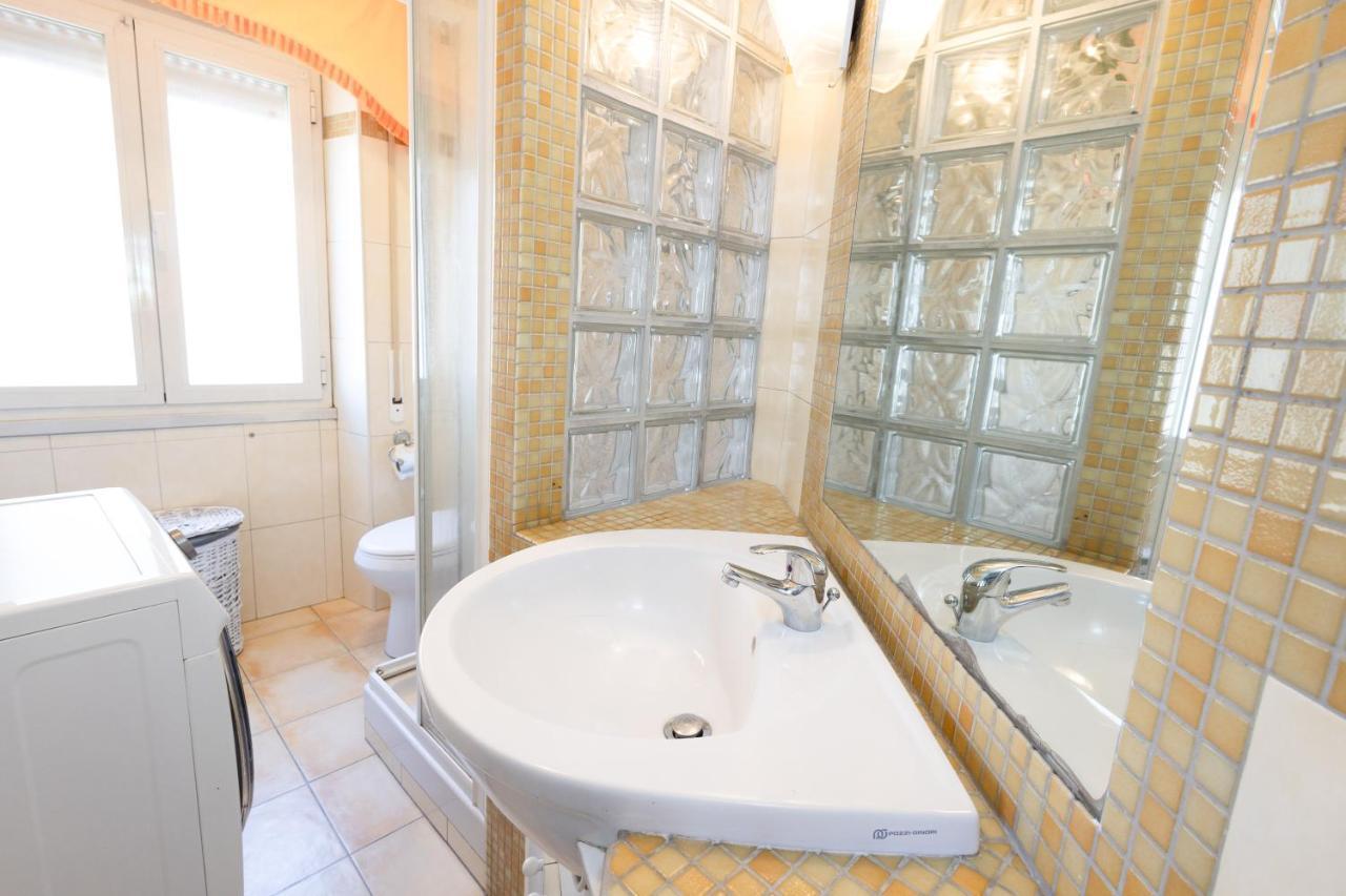 La Casa Di Daniela Apartment Lido di Ostia Bagian luar foto